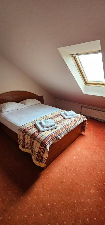 Hotel Olimp - 2 stele - Resim 1