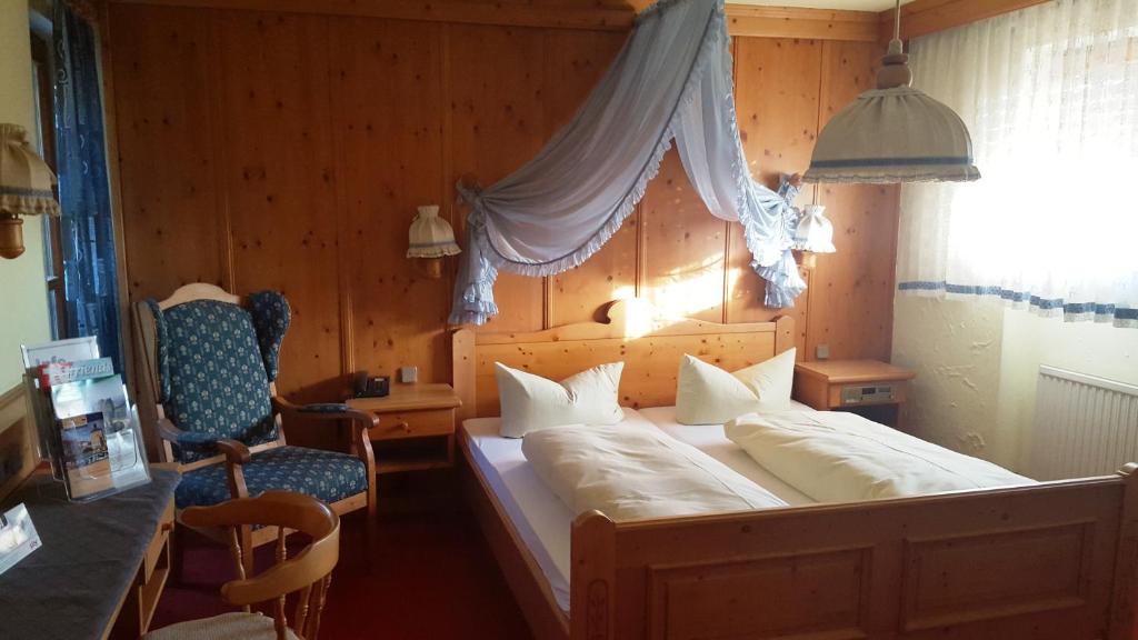 Postel nebo postele na pokoji v ubytování Meister BÄR HOTEL Bayreuth