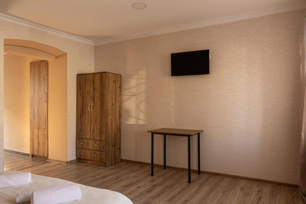 TV a/nebo společenská místnost v ubytování Bliss House