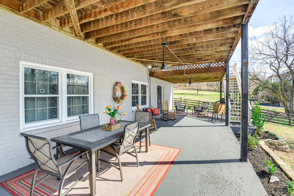 Rustic Cowboy Ranch Retreat Stay Near Nashville, Antioch (updated ...