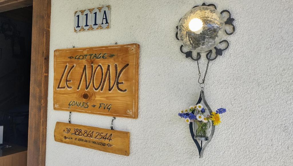 Certifikát, ocenenie alebo iný dokument vystavený v ubytovaní Villa-Giardino "Le None"