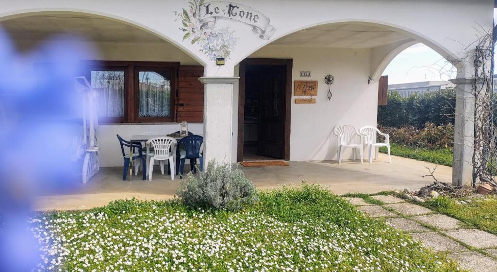 Vonkajšia záhrada v ubytovaní Villa-Giardino "Le None"