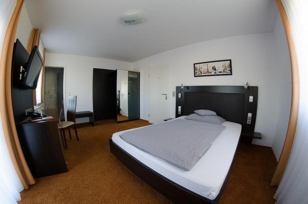 Hotel Enztal Garni - Deluxe Single Room
