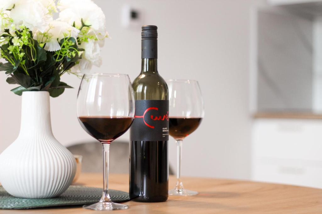 Apartments BINGO - Zagreb airport - 4