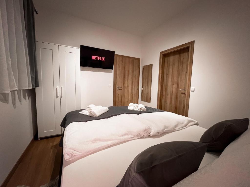 Apartments BINGO - Zagreb airport - 12