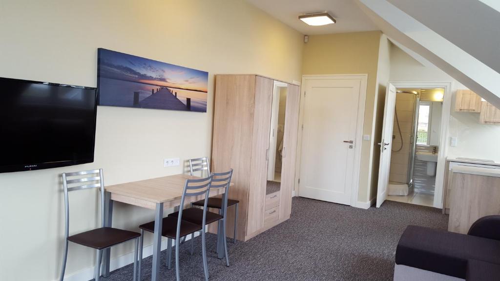 Kuchyň nebo kuchyňský kout v ubytování Aparthotel EuforiaPort