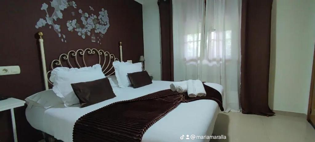 Posteľ alebo postele v izbe v ubytovaní CASA BRAIS habitaciones y buen precio!