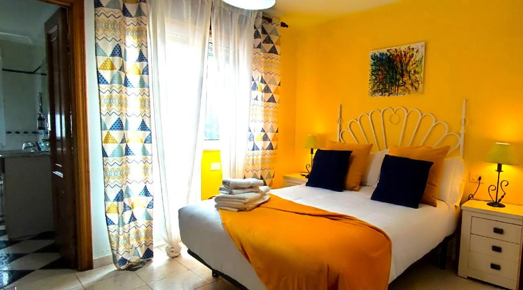 Posteľ alebo postele v izbe v ubytovaní CASA BRAIS habitaciones y buen precio!