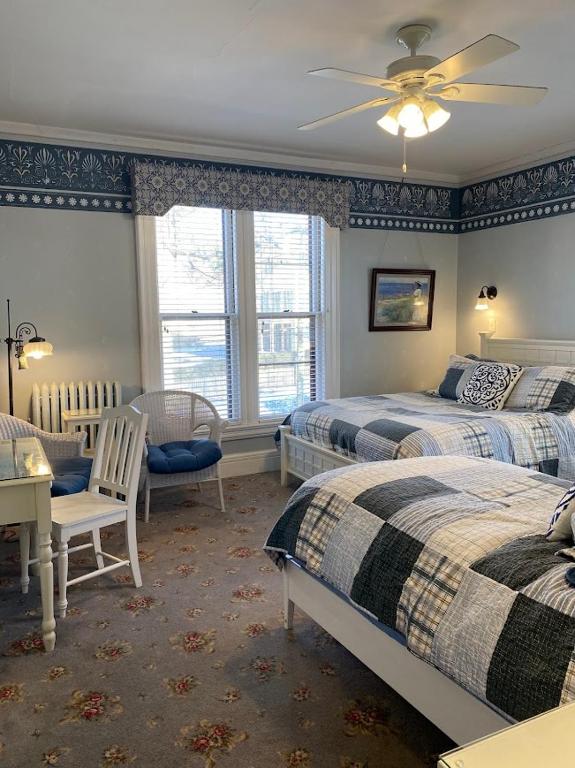 Amherst Inn - 