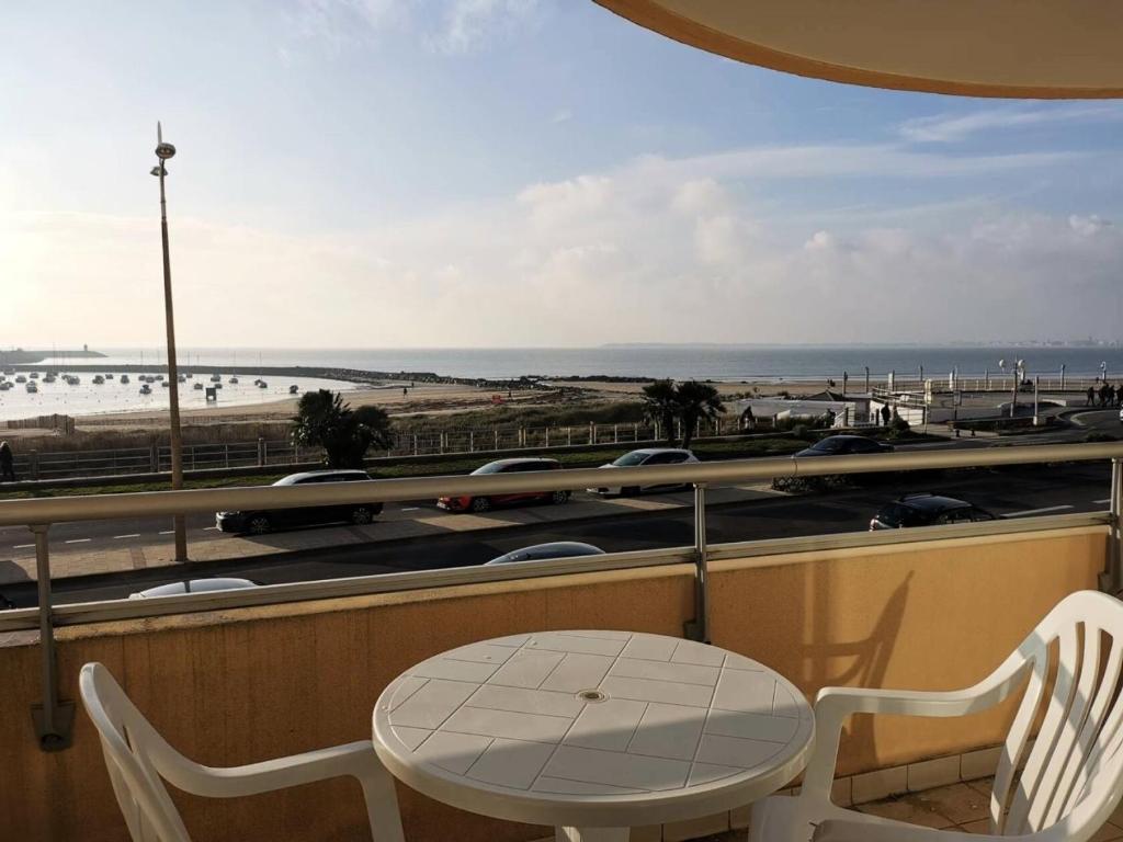 Photo de la galerie de l'établissement Résidence Les Terrasses De Océan - Location de Vacances - PORNICHET- Studio cabine FACE MER MAE-8291, à Pornichet