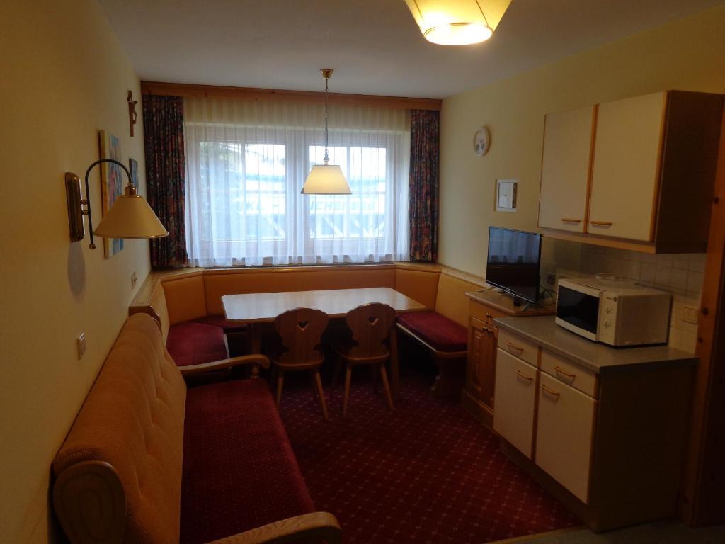 Kuchyňa alebo kuchynka v ubytovaní Holiday-Appartements