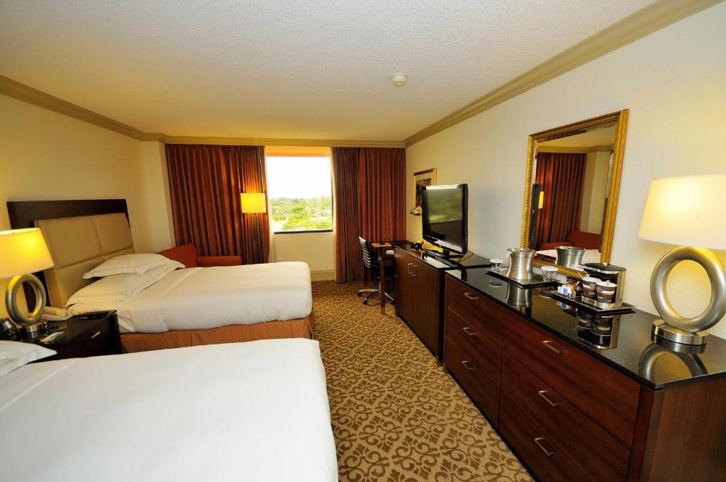 Hilton Palm Beach PBI - 