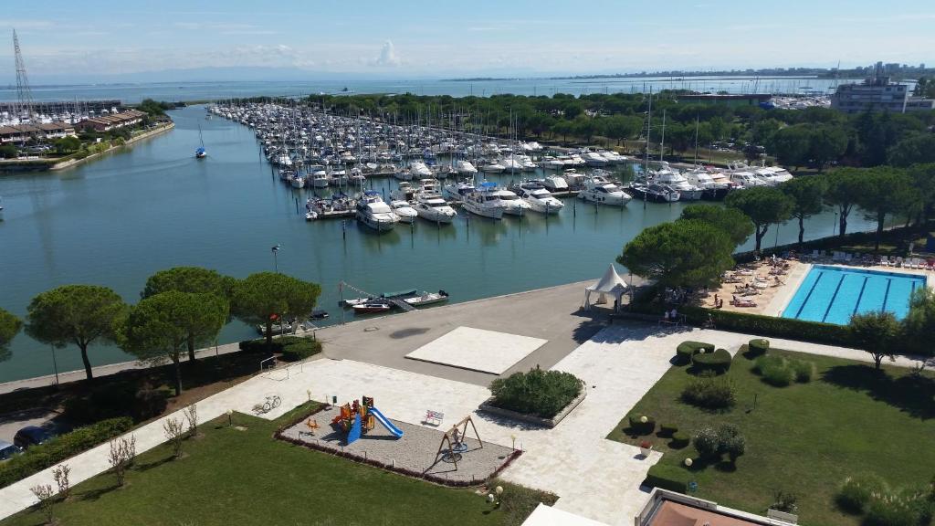 Signora Ruth - Aprilia Residence - Apartamento Con Vista Al Mar