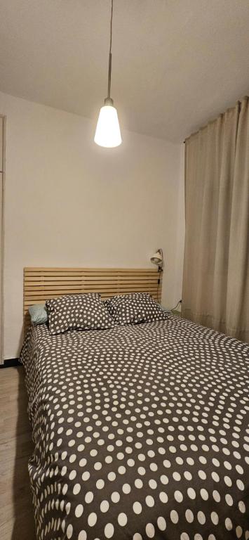 Posteľ alebo postele v izbe v ubytovaní Apartamento completo, 2min de la playa (El Palo)