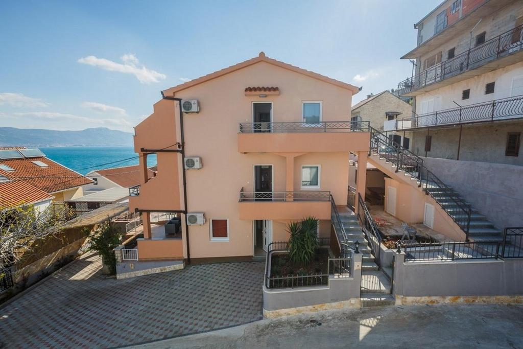 Apartments by the sea Mastrinka, Ciovo - 22976