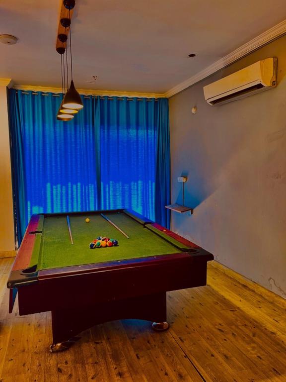 Biliár nebo kulečník v ubytování The southern Soul Beach Resort -close to calangute beach Managed By Shivam Resort