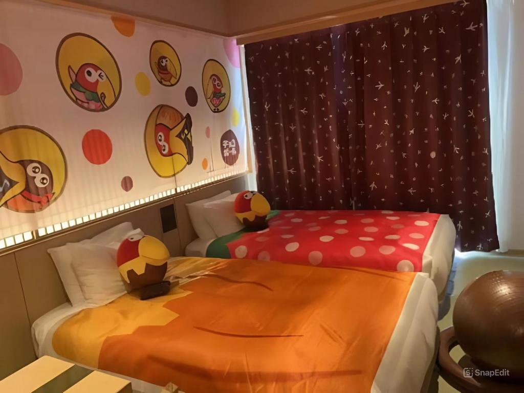 Postel nebo postele na pokoji v ubytování Henn na Hotel Premier Kyoto Gojo Karasuma -Formerly Watermark Hotel Kyoto-