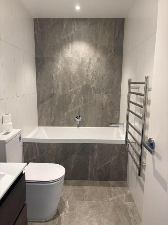 Epsom Tidy House - Resim 6