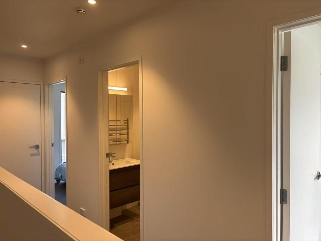 Epsom Tidy House - Resim 13