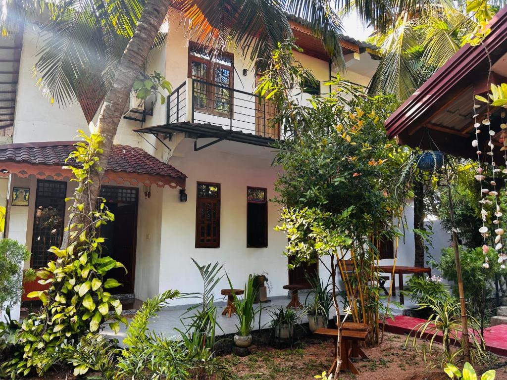 Zahrada ubytování Pearl Bungalow Trincomalee