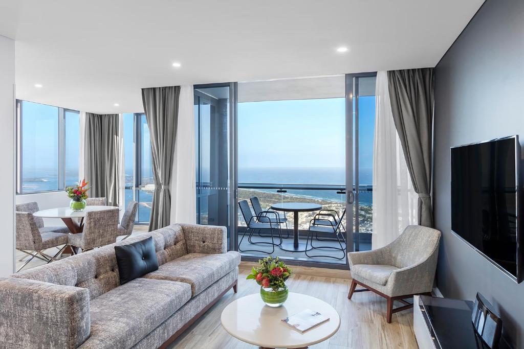 Meriton Suites Southport - Resim 6