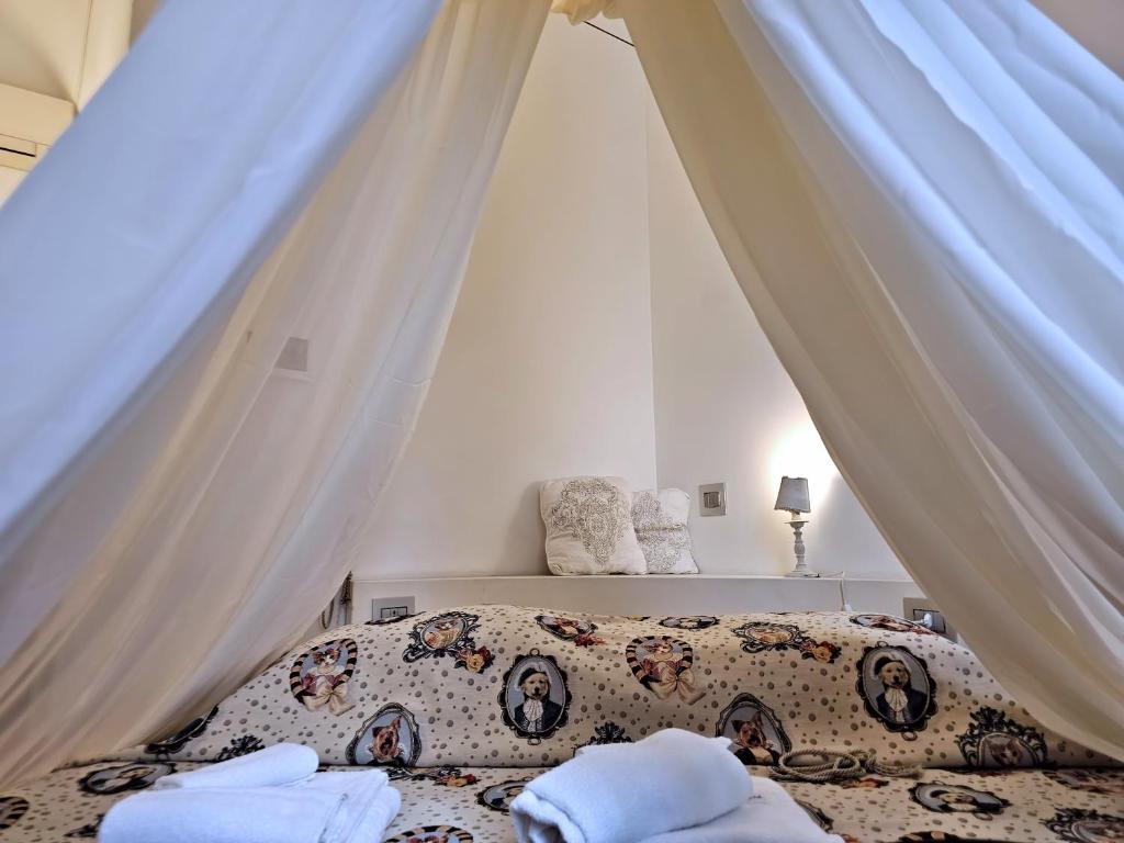 Posteľ alebo postele v izbe v ubytovaní AB Suite Bohèmien B&B