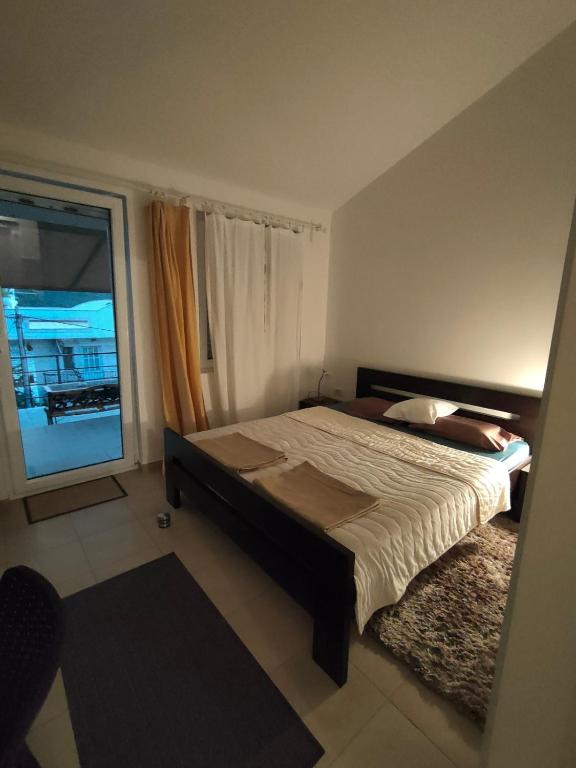 Sea view 2-room apartment in Bigova Bay