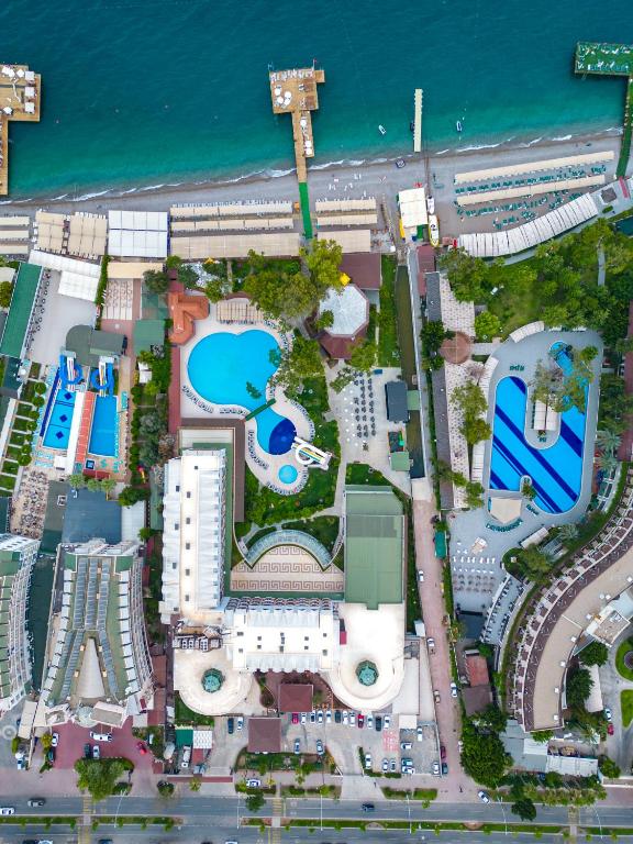 Bazén v ubytování FORE RESORT & SPA nebo v jeho okolí
