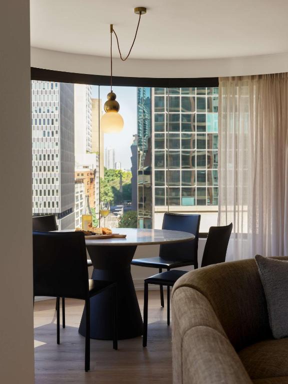 Posezení v ubytování Adina Apartment Hotel Sydney Town Hall
