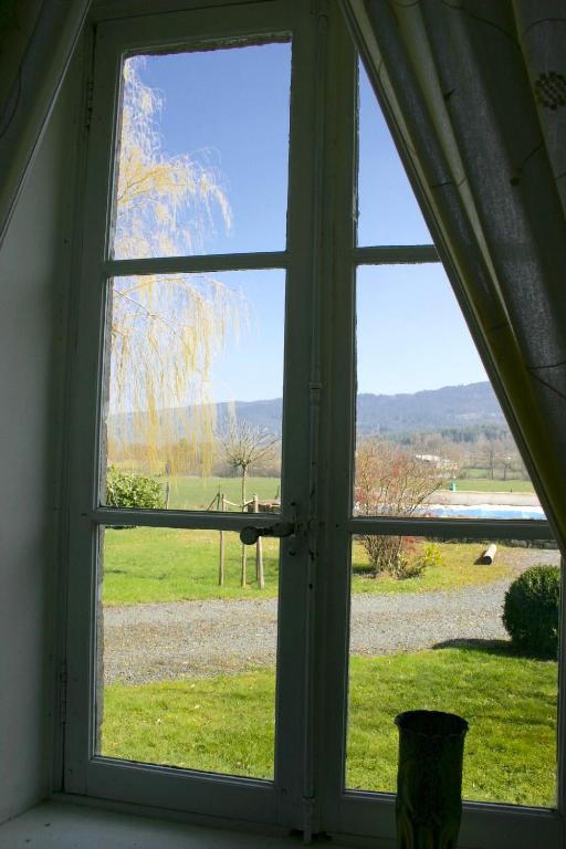 Domaine La Reveille - Tweepersoonskamer Met Uitzicht Op Het Zwembad