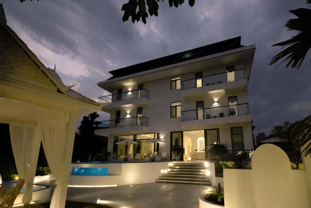 Bazén v ubytování Xishuangbanna Verdant House Resort Hotel nebo v jeho okolí