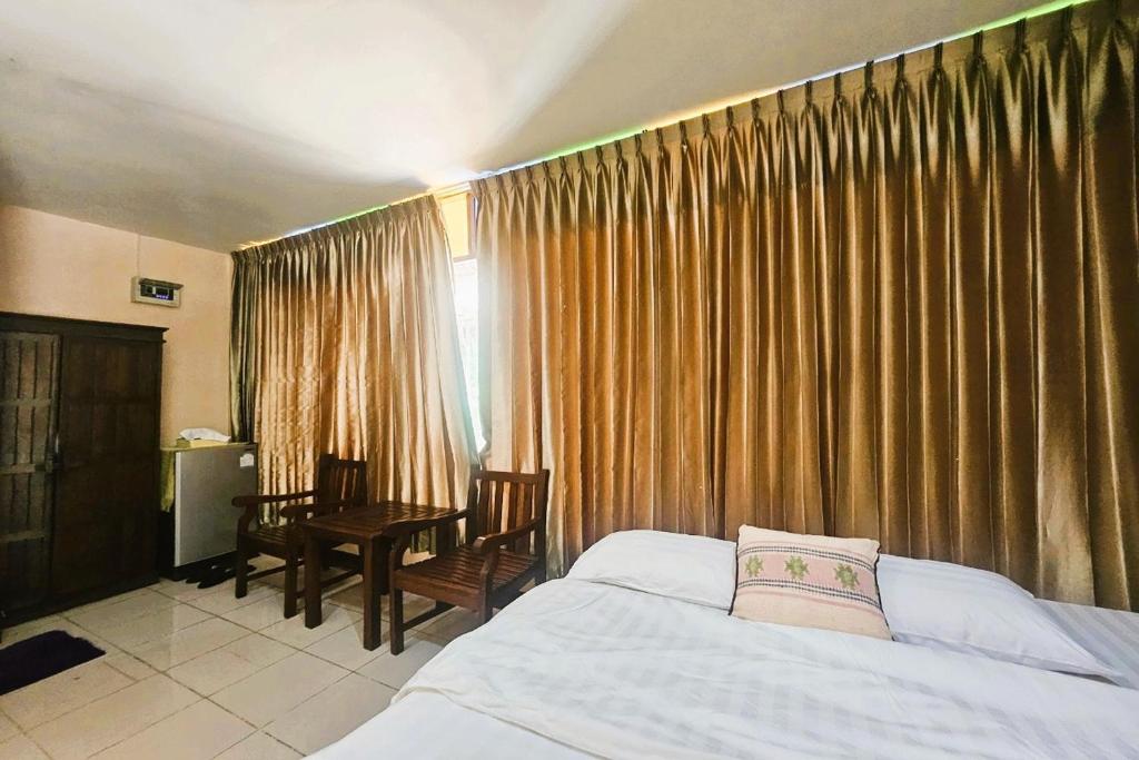 Thai Gallery Baantawai - Resim 6