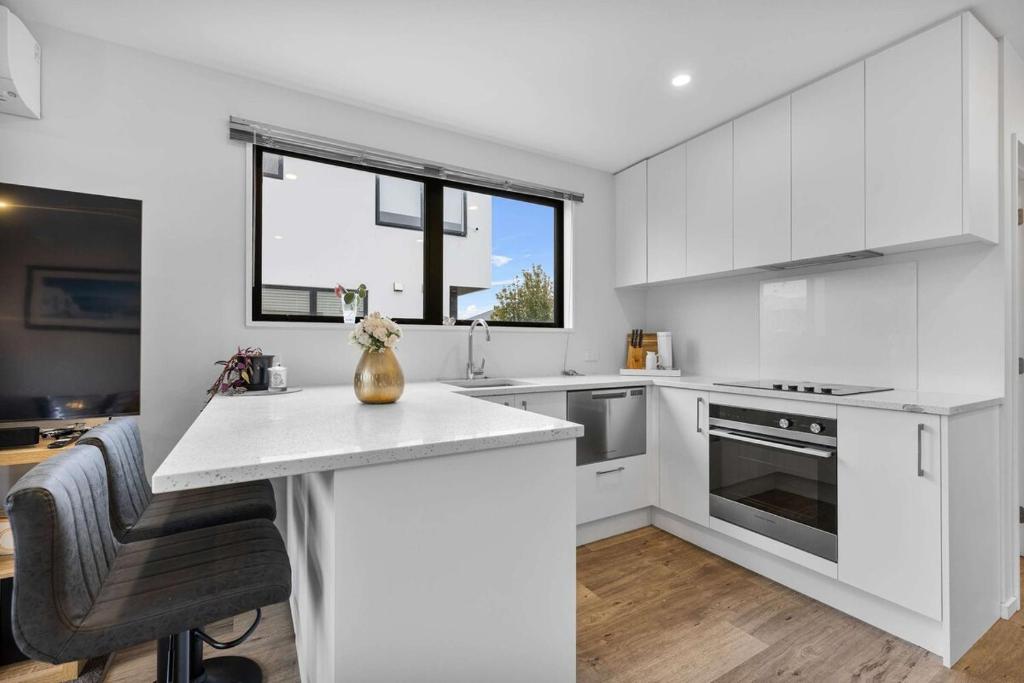 Charming 2-Bedroom Townhouse - Resim 11