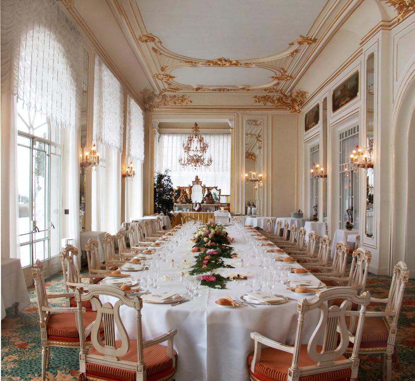 Restaurace v ubytování Grand Hotel des Iles Borromées & SPA