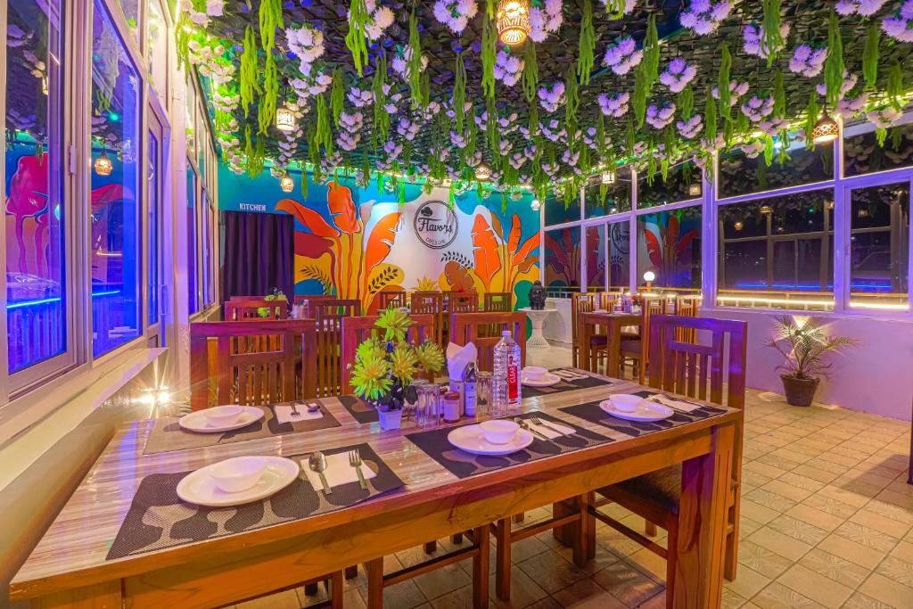 Restaurace v ubytování Vidisha home stay and Flavors cafe& dine