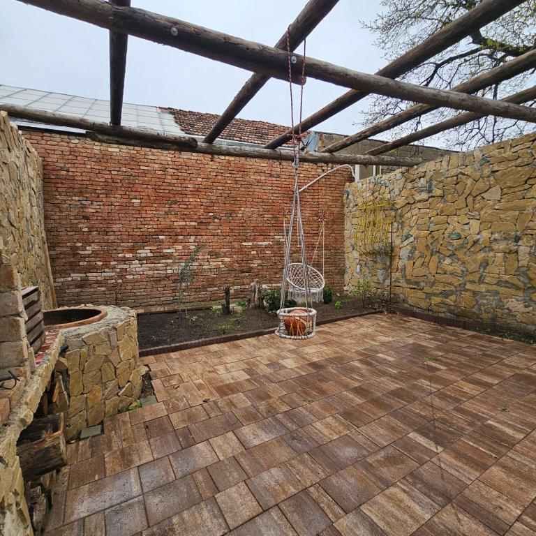 Fotografie z fotogalerie ubytování Niabi 3BDR Villa with pool v destinaci Tbilisi City