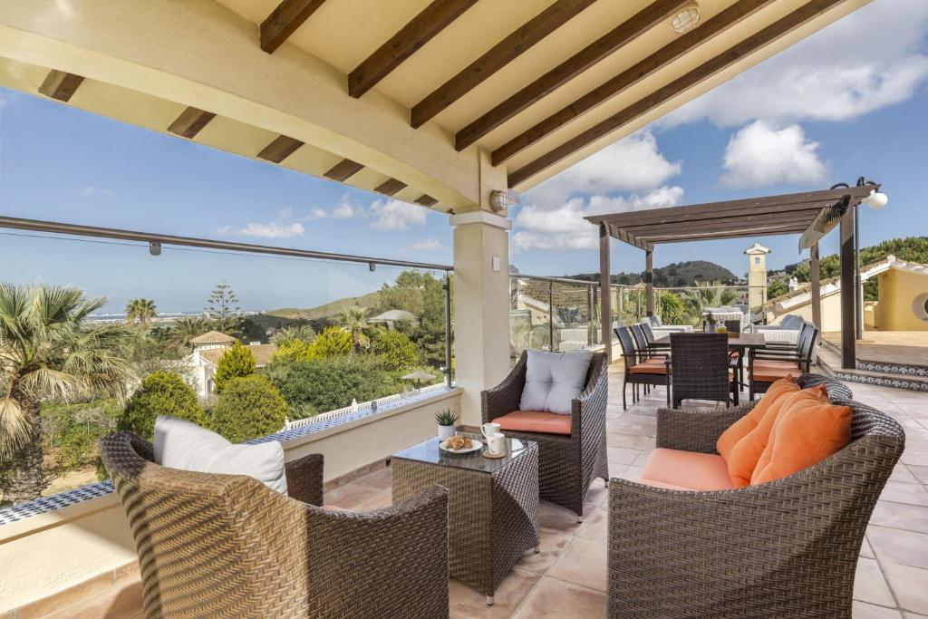 Balkón nebo terasa v ubytování La Manga Club Resort - Individual Villa 439