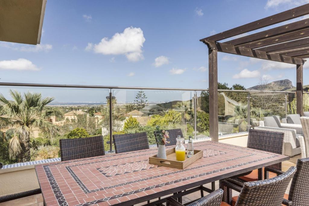 Balkón nebo terasa v ubytování La Manga Club Resort - Individual Villa 439