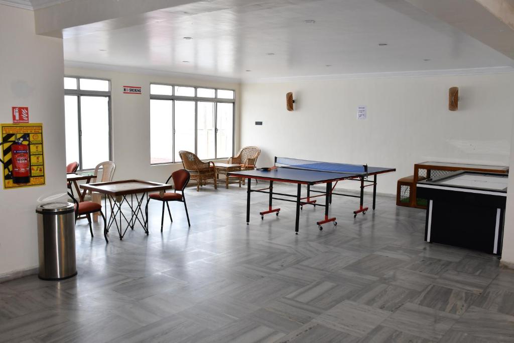 Stolní tenis v ubytování Hotel Oxina Cizel nebo okolí