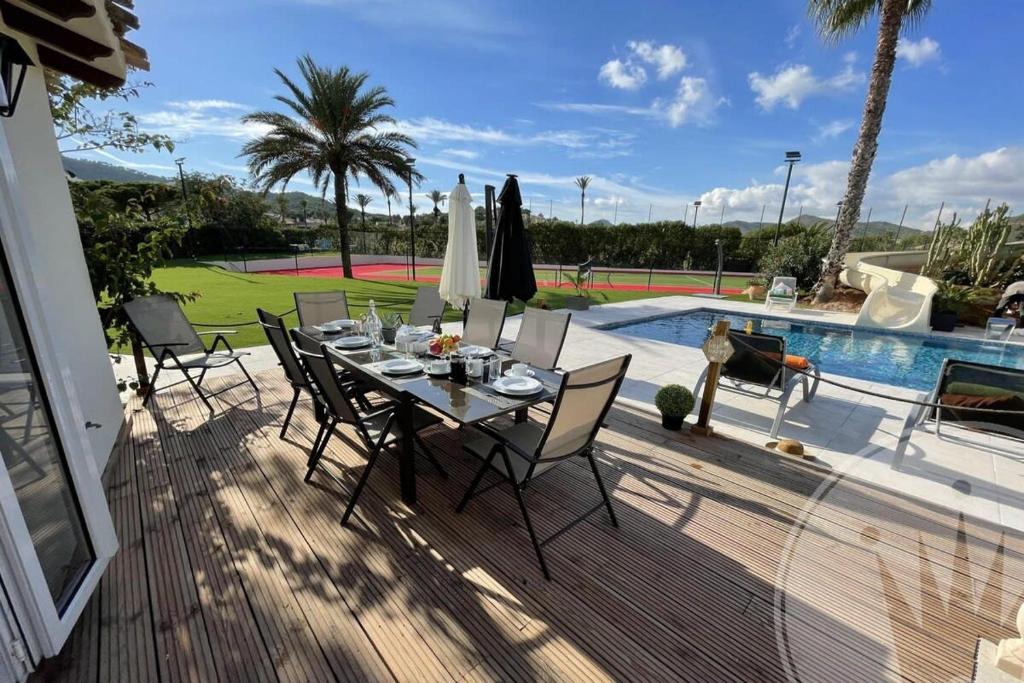 Bazén v ubytování La Manga Club Resort - Individual Villa 592 nebo v jeho okolí