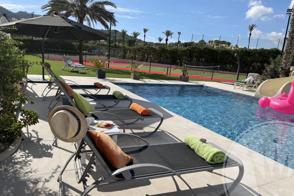 Bazén v ubytování La Manga Club Resort - Individual Villa 592 nebo v jeho okolí