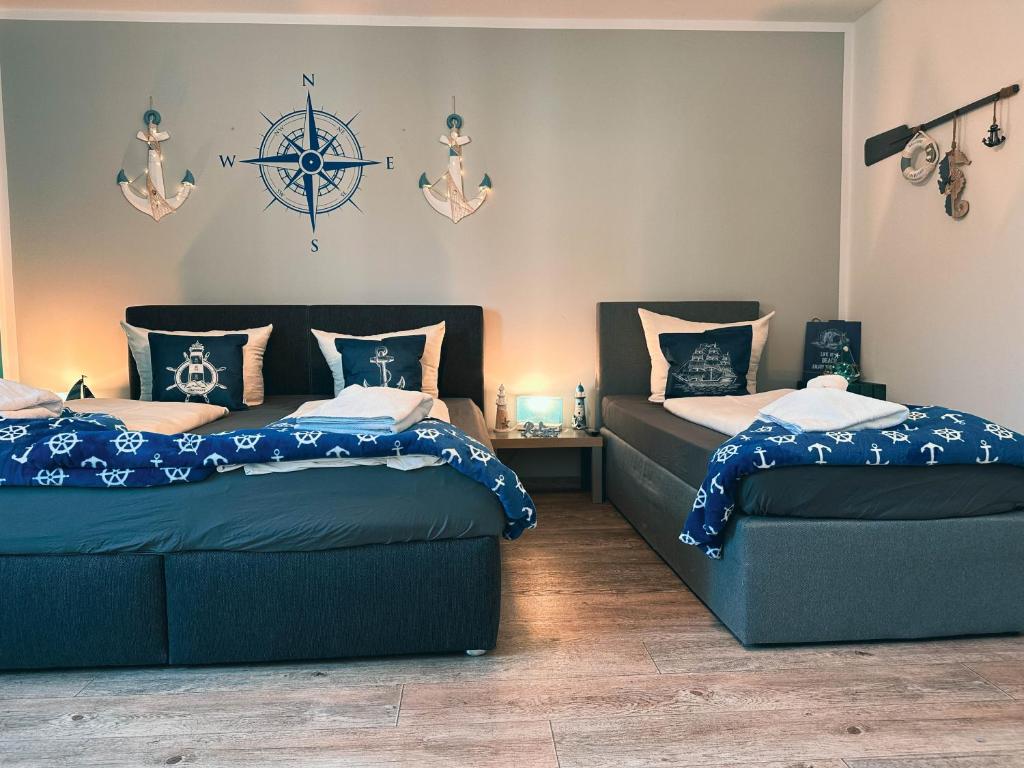 Postel nebo postele na pokoji v ubytování ORCA Hotel am Elbschloss