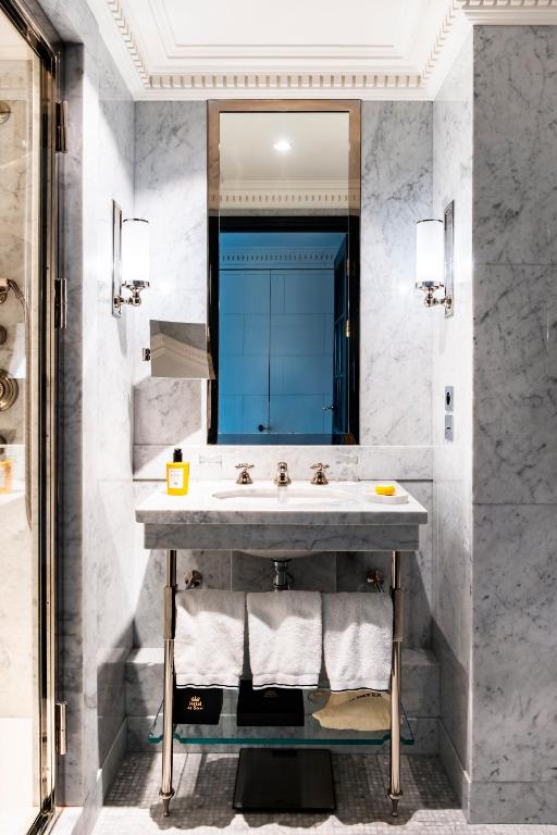 Hôtel de Berri Champs-Élysées, a Luxury Collection Hotel - Resim 31