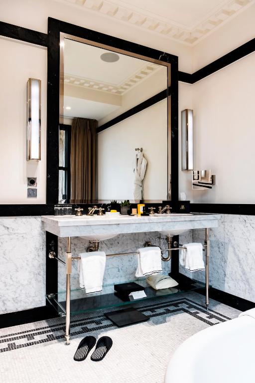 Hôtel de Berri Champs-Élysées, a Luxury Collection Hotel - Resim 41