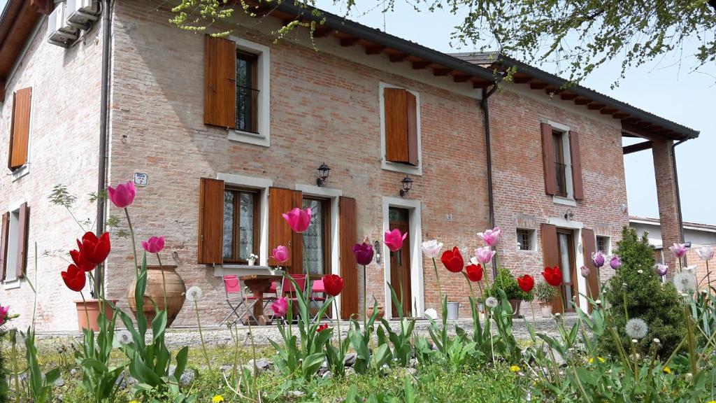 Vonkajšia záhrada v ubytovaní Agriturismo Ravaglia Grande