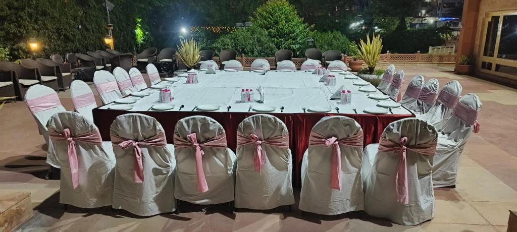 Restaurace v ubytování Mansingh Palace, Ajmer
