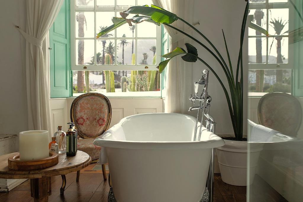 Fotografie z fotogalerie ubytování Hotel Emblemático La Casa de los Naranjos v destinaci Haría