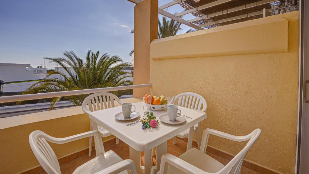 Nápoje v ubytování Private Terrace Home - Pool - Wifi