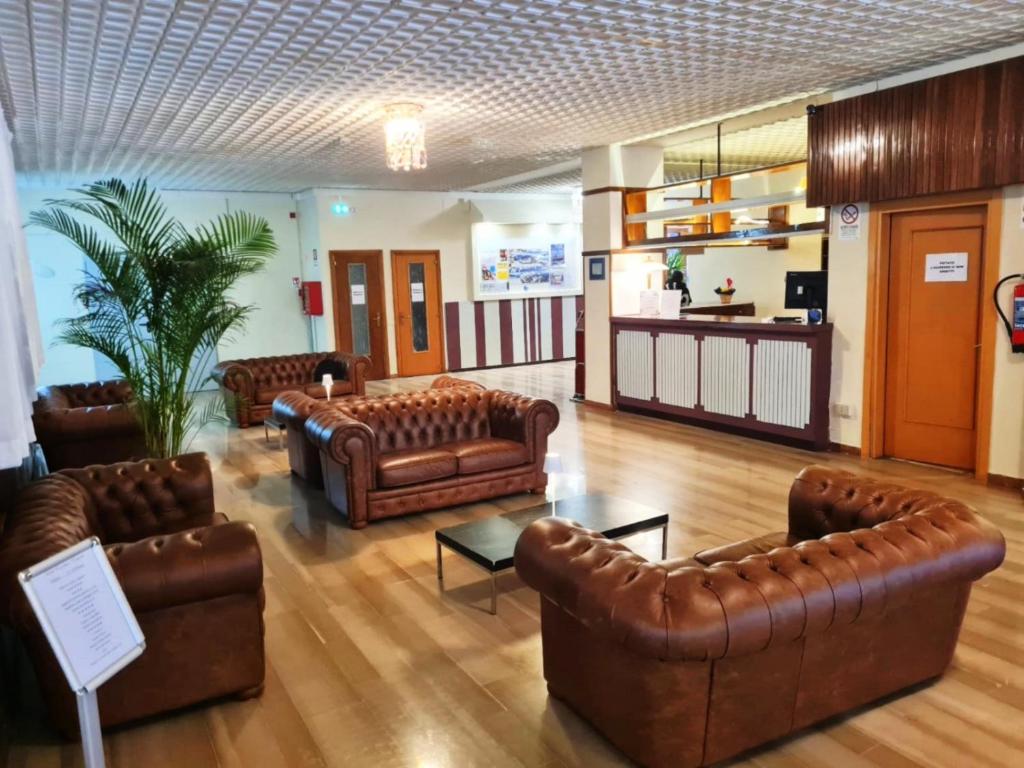 Kuchyň nebo kuchyňský kout v ubytování Excelsior Hotel Cimone LowCost