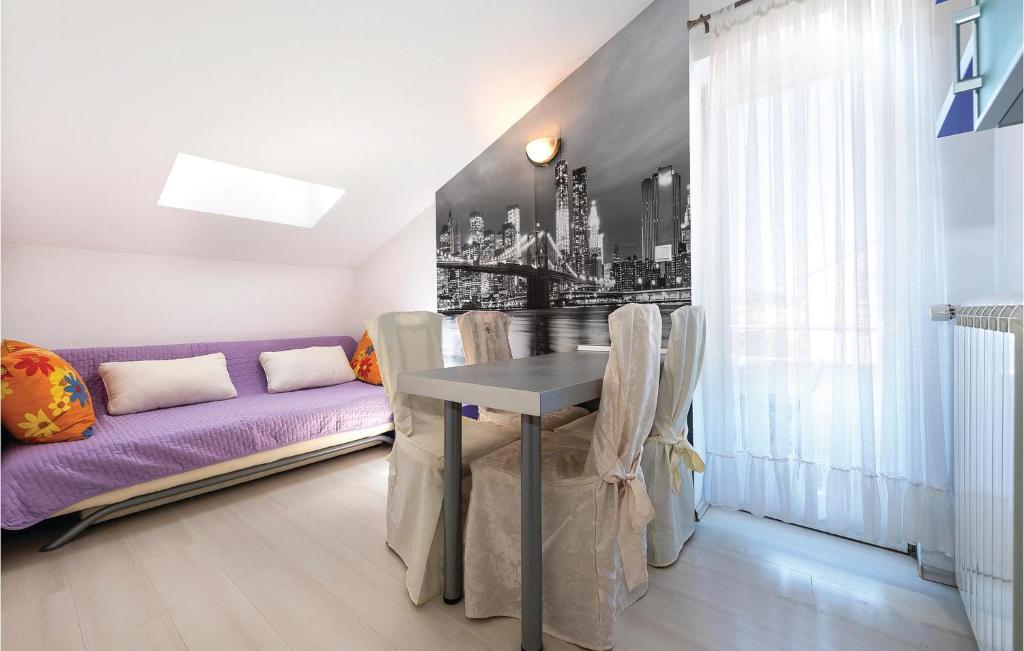 Postel nebo postele na pokoji v ubytování Apartment Augusta Senoe Iv
